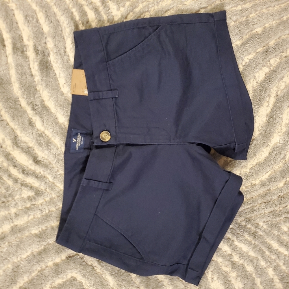 NWT American Eagle khaki shorts size 10